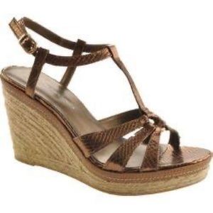 Bandolino platform sandals.size 6